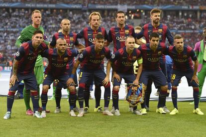 El equipo de salida del Barcelona: Ter Stegen, Alves, Piqué, Mascherano, Alba; Rakitic, Busquets, Iniesta; Messi, Suárez y Neymar.