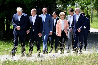 Boris Johnson, Olaf Scholz, Charles Michel, Fumio Kishida, Ursula von der Leyen, Justin Trudeau y Joe Biden durante la cumbre del G7 en junio de 2022.