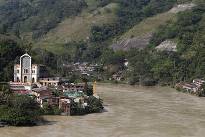 Vista general hoy de una de las comunidades evacuadas ante la apertura de Hidroituango.