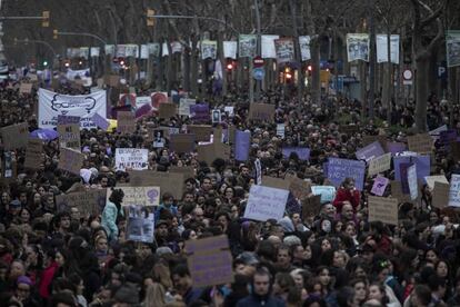 Manifestació feminista a Barcelona, aquest diumenge.