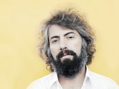 Antonio Luque, el músico sevillano que firma como Sr. Chinarro.