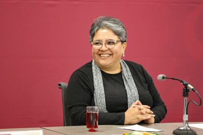 La secretaria de Economía Raquel Buenrostro en rueda de prensa en la sede de la Secretaría de Economía, este miércoles.