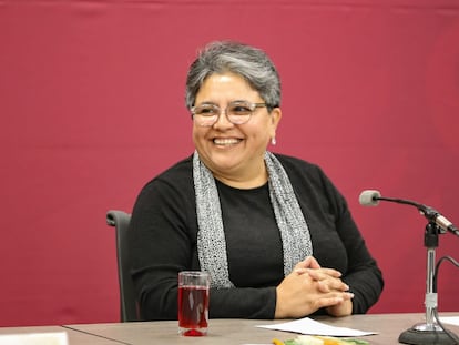 La secretaria de Economía Raquel Buenrostro en rueda de prensa en la sede de la Secretaría de Economía, este miércoles.