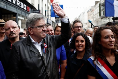 Jean-Luc Melenchón, líder del Frente Popular, participa en la manifestación.