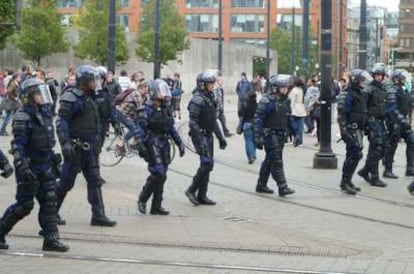 Despliegue policial en Market Street en el centro de Manchester, el martes por la tarde.