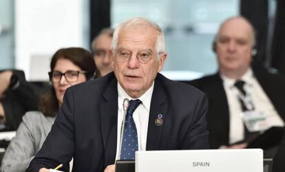 El ministre d'Exteriors, Josep Borrell, a Milà, divendres.