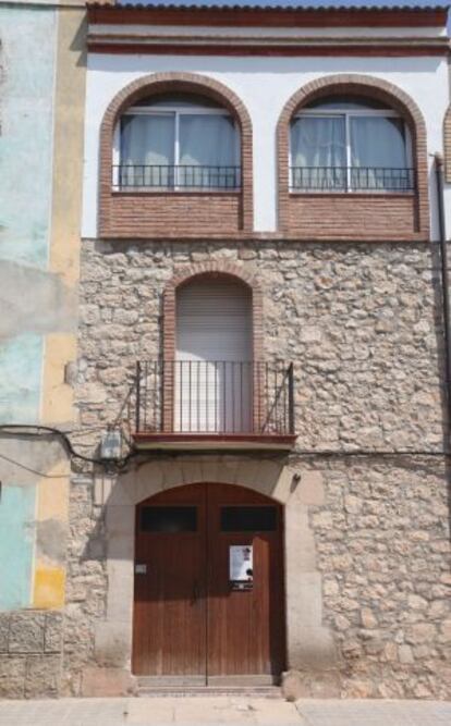 Casa de Castelldans donde el presunto pederasta tenía acogidos a los menores.