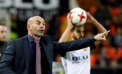 Paco Jémez, entrenador de Las Palmas, durante el partido de Copa contra el Valencia.