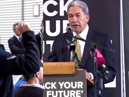 El viceprimer ministro neozelandés se enfrenta a un negacionista de la pandemia