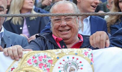 El humorista Francisco Arévalo durante la Feria de San Isidro en Madrid, en mayo.