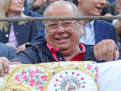 El humorista Francisco Arévalo durante la Feria de San Isidro en Madrid, en mayo.