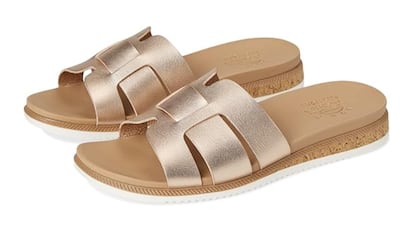 Estas sandalias de Skechers para mujer están disponibles en cinco colores.
