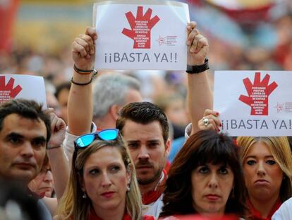 Demonstrators outside the Pamplona court.