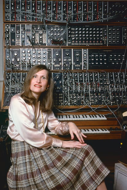 Wendy Carlos en su estudio, en 1979.