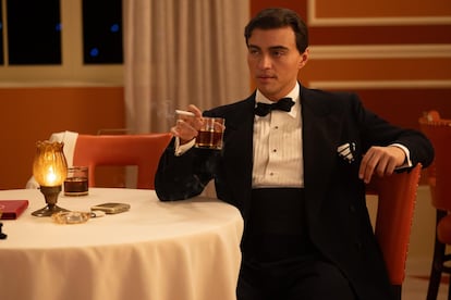 Tonatiuh, en 'El beso de la mujer araña', dirigida por Bill Condon.