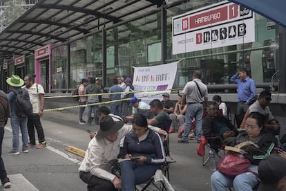 Bloqueo del CNTE en Insurgentes.