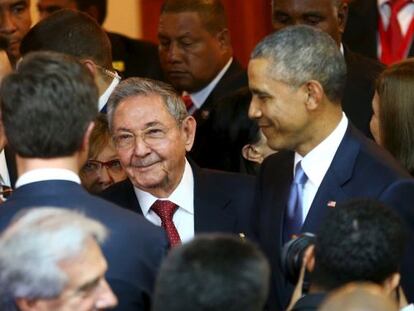 Obama y Raúl Castro, juntos en la inauguración de la Cumbre.