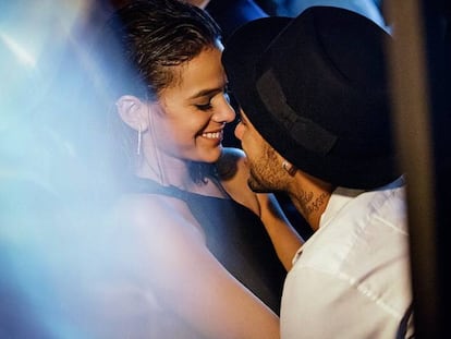 Neymar y Bruna Marquezine en una foto de Instagram.