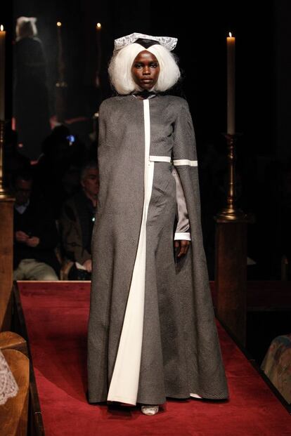 Tonos oscuros en la línea de Thom Browne.