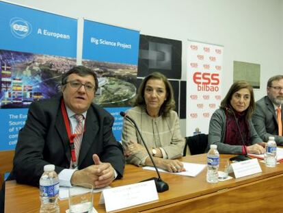 Mesa que ha presidido la presentación del proyecto de ESS Bilbao.