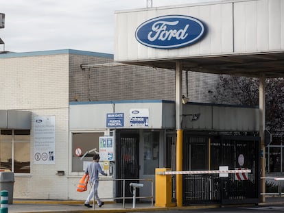 Entrada a la planta de Ford Almussafes (Valencia).