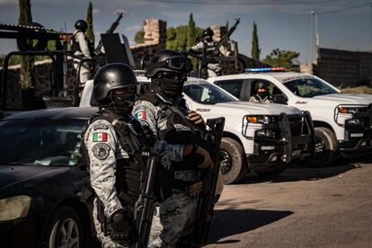 Elementos de la Guardia Nacional realizan un operativo de seguridad en el municipio de Villanueva, en Zacatecas, en septiembre de 2023. 