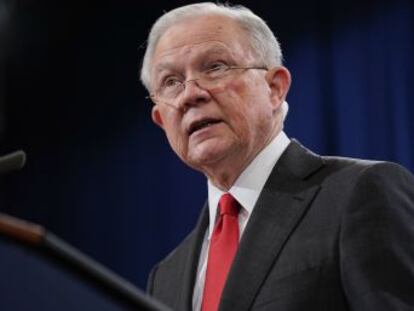 Jeff Sessions presenta su dimisión a petición del presidente un día después de las elecciones legislativas