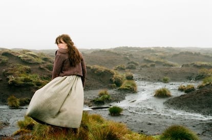 Kaya Scodelario, en un fotograma de 'Cumbres borrascosas'