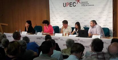 De izquierda a deercha, Anna Gabriel, Marta Rovira, Xavier Domènech y Núria Parlon este mediodía en la UPEC.