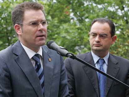 Imanol Landa y Javier Balza, ayer en su comparecencia en Getxo.