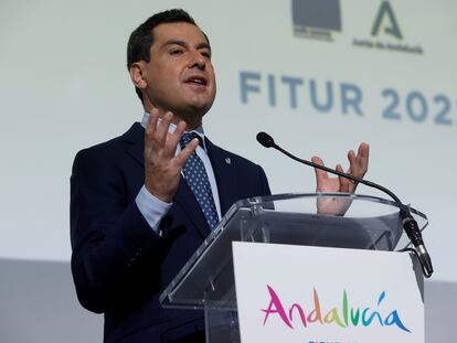 El presidente de la Jutna de Andalucía, Juan Manuel Moreno, durante la inauguración del espacio de Andalucía en la Feria Internacional de Turismo (Fitur), este miércoles.