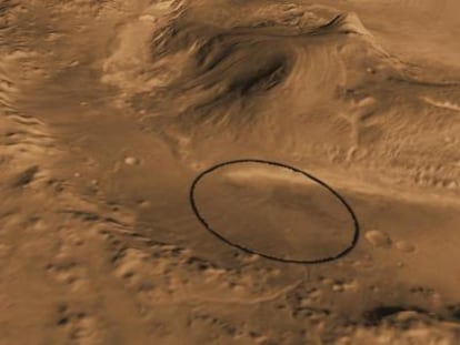 Lugar del cráter Gale donde debe descender el robot 'Curiosity', en Marte.