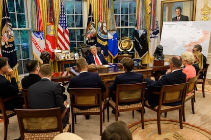 Reunión de Trump con varios líderes de la UE y Zelenski, en el Despacho Oval este lunes.