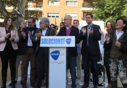 Duran Lleida en el mitin de este domingo en el barrio de Sant Gervasi.