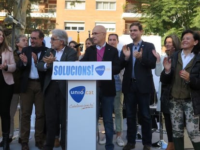 Duran Lleida en el mitin de este domingo en el barrio de Sant Gervasi.