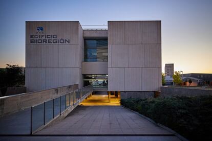 Edificio Bioregión, sede propuesta para acoger el centro y la agencia nacional de Inteligencia Artificial, del Parque Tecnológico de la Salud de Granada. / FERMÍN RODRÍGUEZ