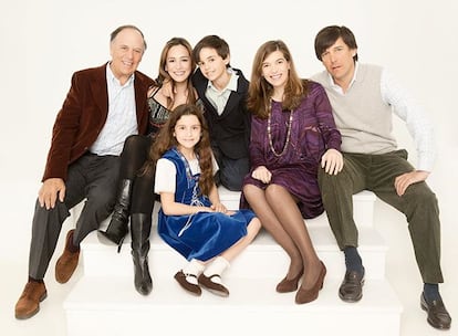 Tamara Falcó junto a sus hermanos y su padre, en una imagen compartida en Instagram tras la muerte del marqués de Griñón en marzo.