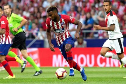 Lemar, con el balón.