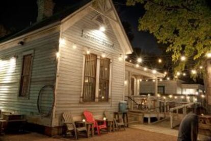 Una casa de madera típica de Austin, Texas.