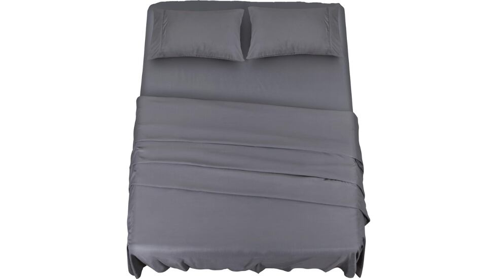 El juego de sábanas se puede comprar en diferentes tamaños.