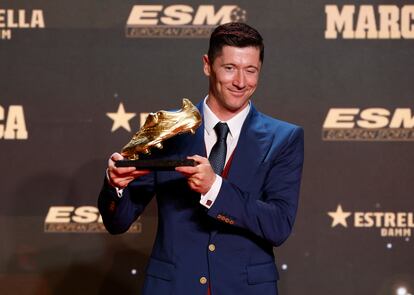 Robert Lewandowski recibe su segunda Bota de Oro este miércoles en Barcelona.