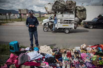 Vendedores en un tianguis de Ciudad de México, en agosto.