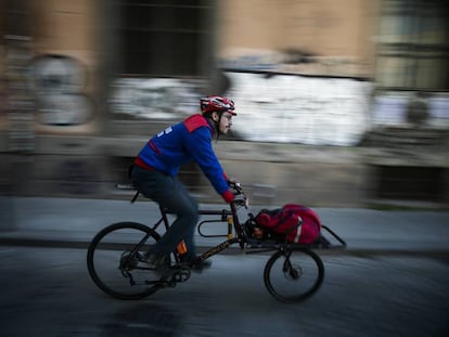 Martino Corregiari, extrabajador de Deliveroo que denunció a su empresa.