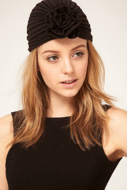 Este turbante con roseta de ASOS cuesta 16 euros.