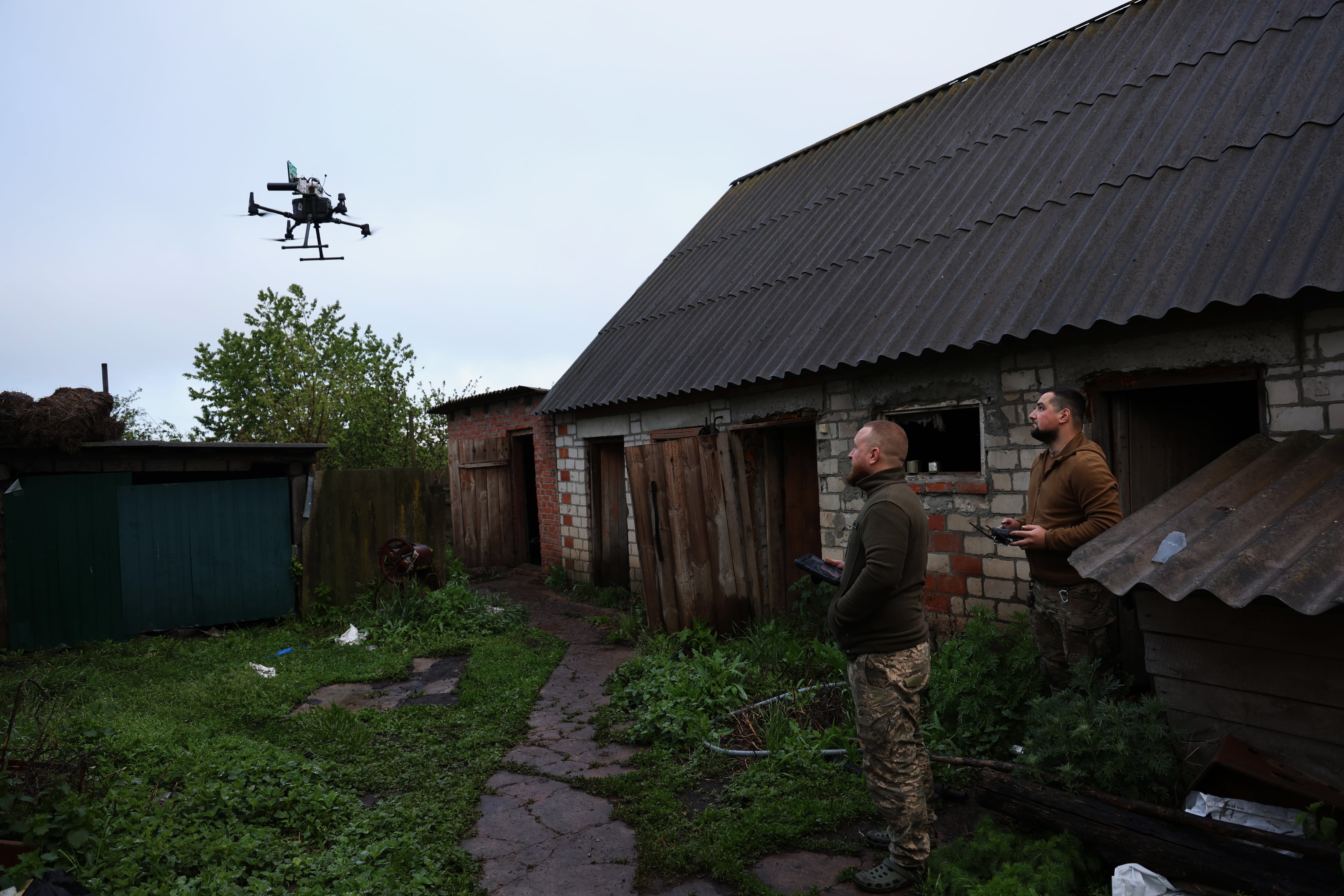 Dentro de un taller de drones camuflado, a un paso del frente en Ucrania Publicado por Últimas noticias: la última hora de hoy en EL PAÍS
