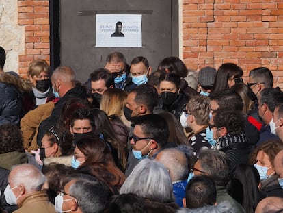 Minuto de silencio por la muerte de Esther López, al día siguiente del hallazgo del cadáver en Traspinedo.