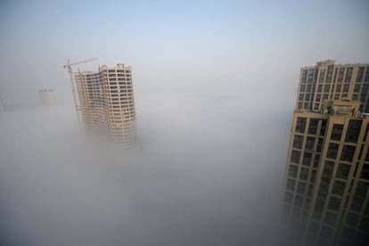 Una densa contaminación cubre la provincia china de Shandong.