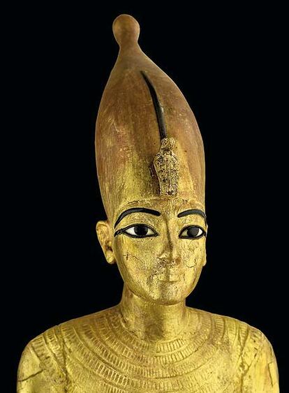 Torso de Tutankamón como el rey del alto Egipto.