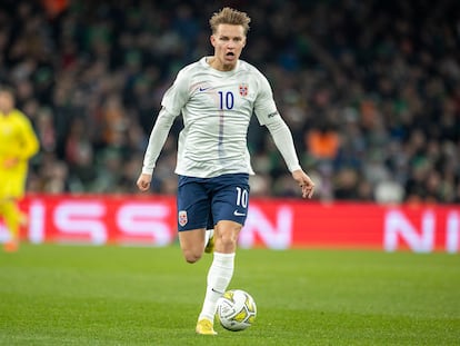 Martin Ødegaard, en un amistoso contra Irlanda en Dublín.