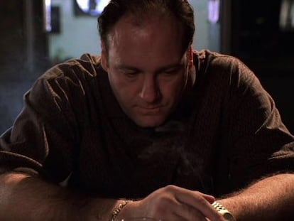 James Gandolfini no papel de Tony Soprano